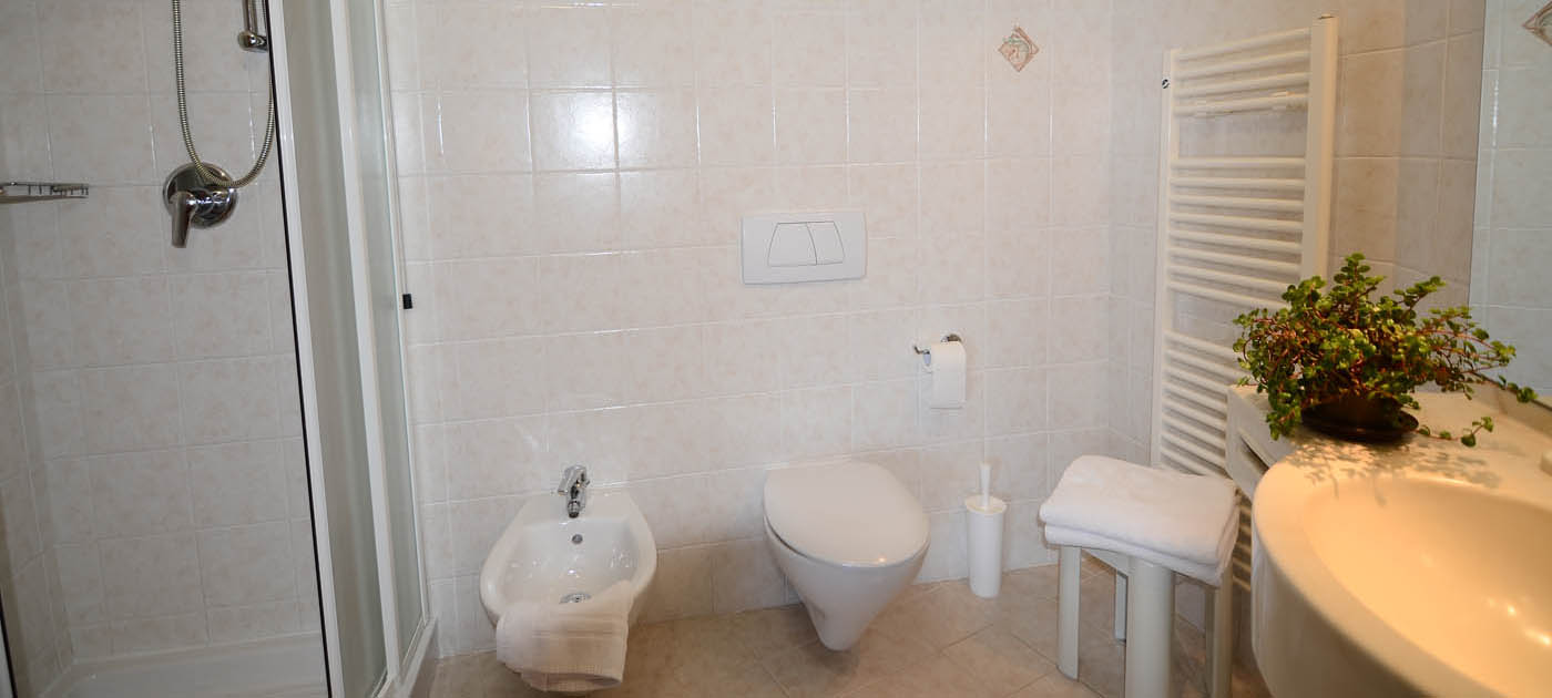 /upload/gallery/Londra-Header-Camere/Londra-Header-Camere-Beach/camera-beach-hotel-londra-9287.jpg